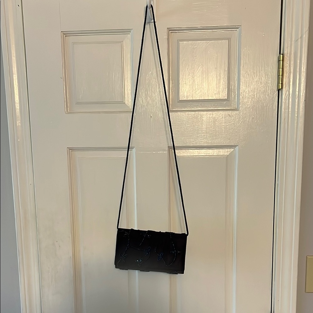 Elegant Navy Blue Beaded Clutch - Picture 3 of 4